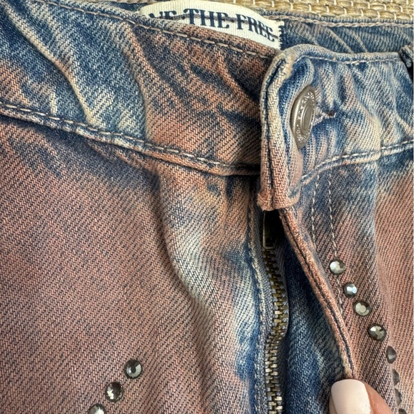 Free People We the Free Aurora Mid Rise Embellished Flare Jeans Size 30 - Picture 6 of 16